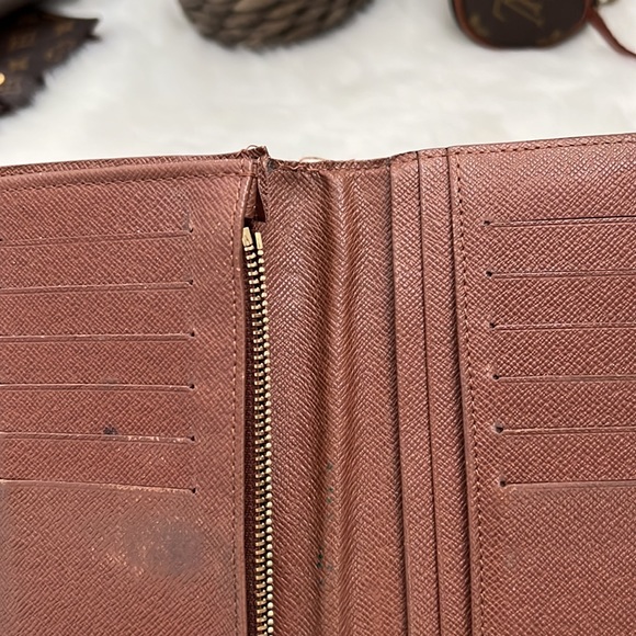 Bi fold wallet - Picture 10 of 13